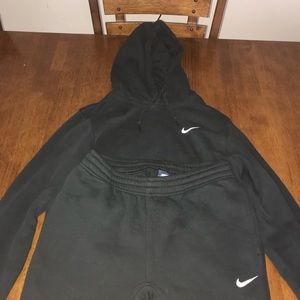Nike suit (jacket+pants) worn once